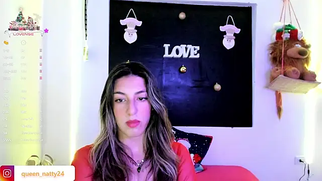 Snapshot of queen-natty chatting on 12/27/24, 04:15 queen-natty online show from 12/27/24, 04:15