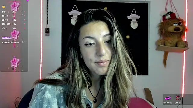 Snapshot of queen-natty chatting on 12/06/24, 03:35 queen-natty online show from 12/06/24, 03:35