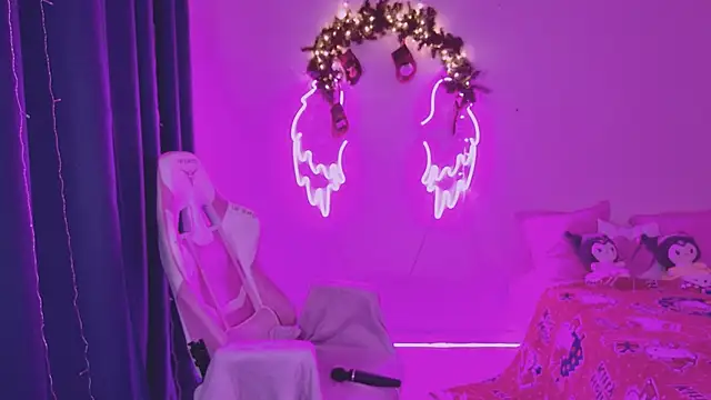 Snapshot of tikkisa chatting on 01/14/25, 07:53 tikkisa online show from 01/14/25, 07:53