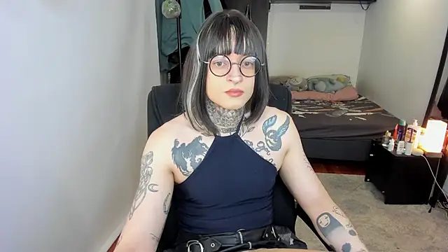 ShiiraVelkor online show from 12/20/25, 11:24