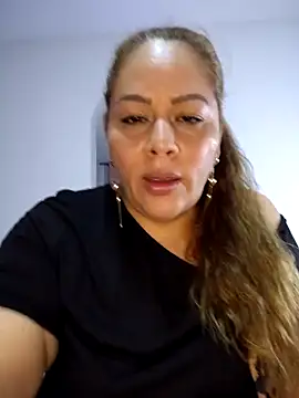 SluttyMilf79 online show from 03/09/26, 05:33