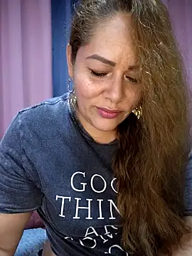 SluttyMilf79 online show from 03/24/26, 04:56