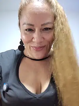 Snapshot of SluttyMilf79 chatting on 07/02/26, 07:58 SluttyMilf79 online show from 07/02/26, 07:58
