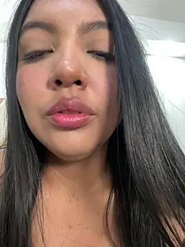 nicole fisherr online show from 07/05/26, 05:09