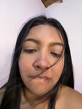 nicole fisherr online show from 05/11/26, 12:34