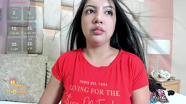 nicole fisherr online show from 11/02/25, 04:28