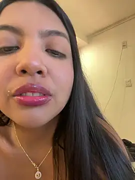 nicole fisherr online show from 07/29/26, 10:20