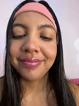 nicole fisherr online show from 06/15/26, 02:12