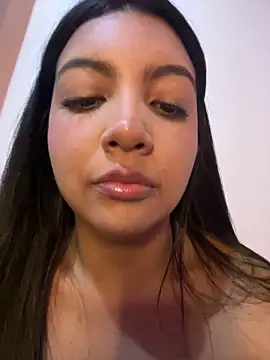 nicole fisherr online show from 05/10/26, 03:54