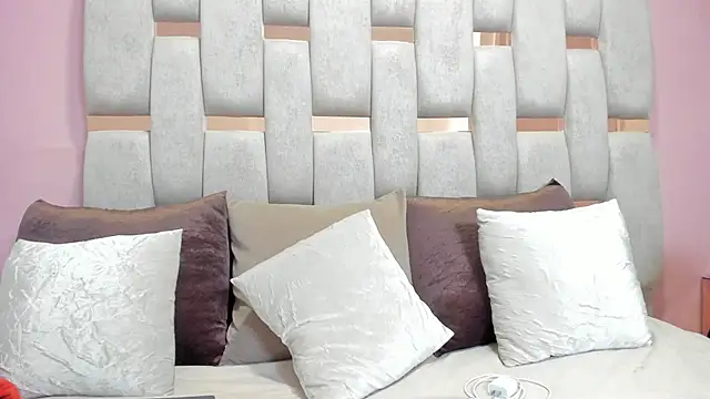 nicole fisherr online show from 02/08/26, 05:16