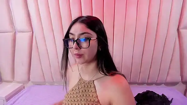 Lucy Anall  online show from 03/22/26, 09:38