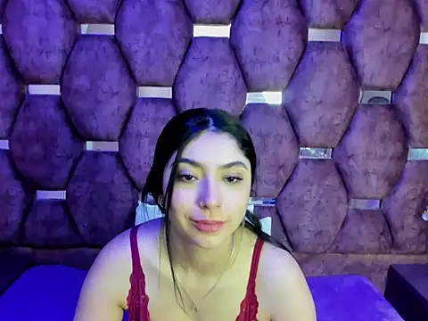 Lucy Anall  online show from 05/22/26, 10:08