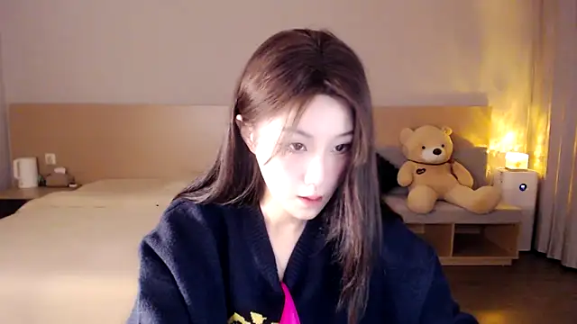 Lucky-baby online show from 12/24/24, 01:39