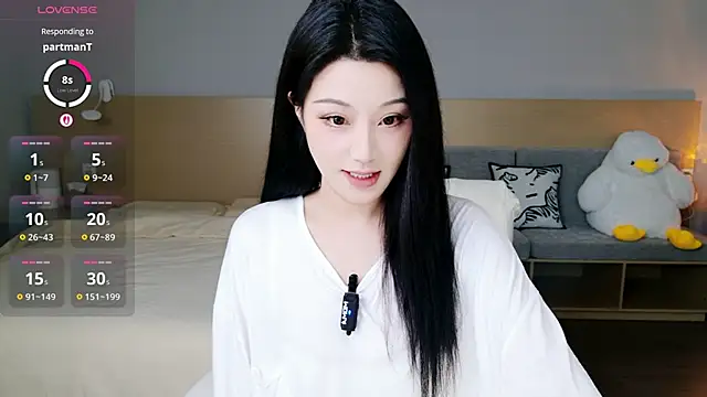 Lucky-baby online show from 11/26/25, 01:11