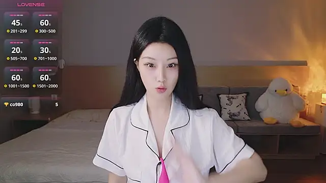 Lucky-baby online show from 10/03/25, 01:23