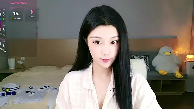 Lucky-baby online show from 10/16/25, 01:19