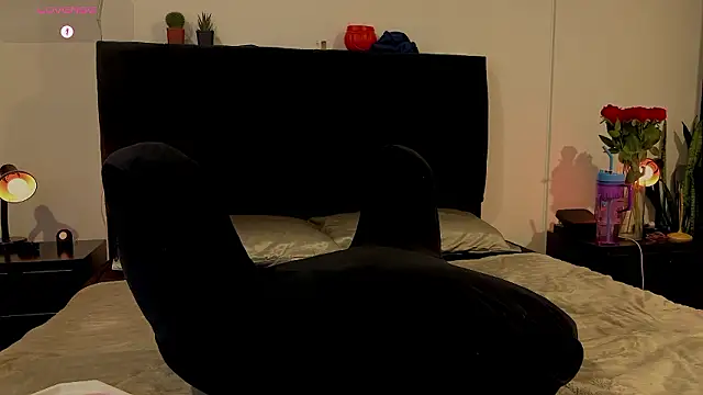 whitesemma online show from 03/05/26, 01:24