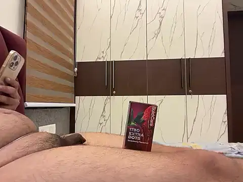 Rahulroy96 online show from 04/23/26, 07:48