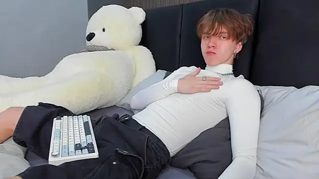 Snapshot of braxiboy chatting on 02/24/25, 09:21 braxiboy online show from 02/24/25, 09:21