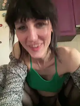 Snapshot of Kamila151 chatting on 03/17/25, 01:29 Kamila151 online show from 03/17/25, 01:29