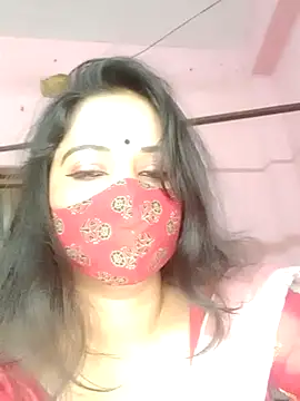 Lexi Baby  online show from 11/18/25, 07:28