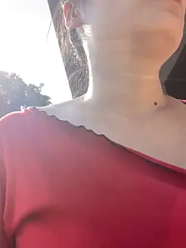 Bella0815 online show from 10/18/25, 07:10