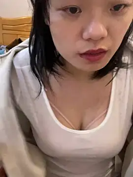 Bella0815 online show from 12/26/24, 06:52