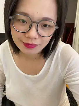 Bella0815 online show from 03/17/25, 09:44