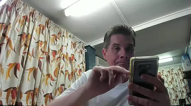 Snapshot of tilobinder chatting on 01/19/25, 01:12 tilobinder online show from 01/19/25, 01:12