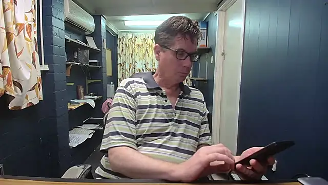 tilobinder online show from 01/17/26, 03:15