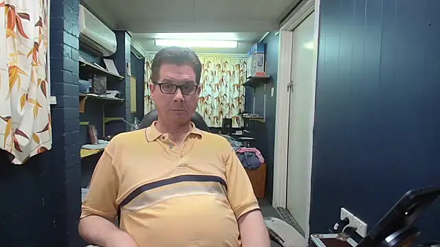 Snapshot of tilobinder chatting on 10/26/25, 02:06 tilobinder online show from 10/26/25, 02:06