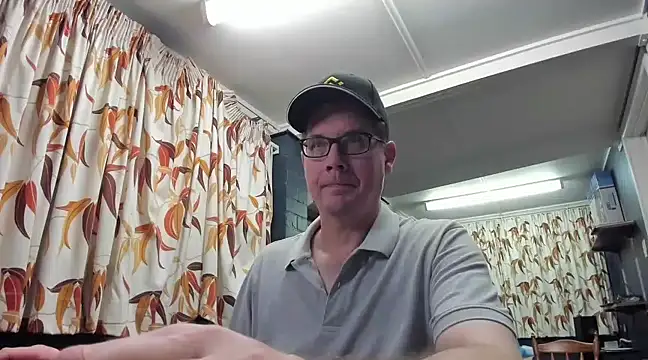 Snapshot of tilobinder chatting on 03/03/25, 12:39 tilobinder online show from 03/03/25, 12:39