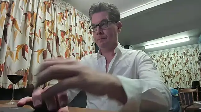 Snapshot of tilobinder chatting on 01/17/25, 02:50 tilobinder online show from 01/17/25, 02:50