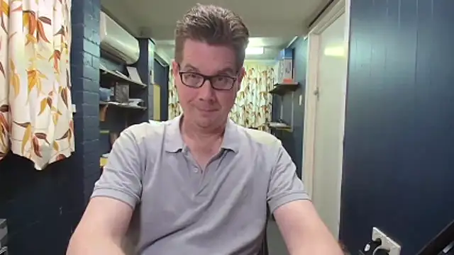 Snapshot of tilobinder chatting on 10/18/25, 01:57 tilobinder online show from 10/18/25, 01:57