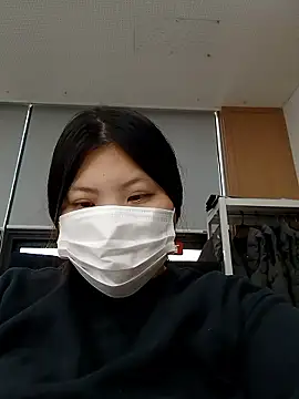 Snapshot of hello098712 chatting on 10/17/25, 03:21 hello098712 online show from 10/17/25, 03:21