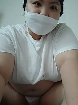 hello098712 online show from 06/20/26, 10:31