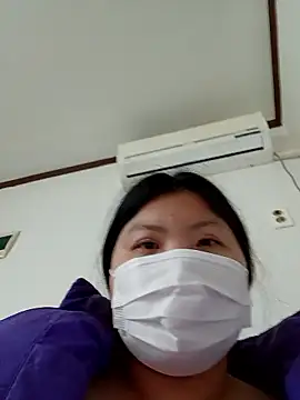 hello098712 online show from 11/26/25, 09:09