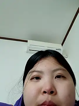 hello098712 online show from 12/05/25, 10:14