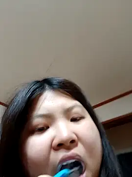 Snapshot of hello098712 chatting on 03/13/25, 12:24 hello098712 online show from 03/13/25, 12:24