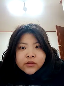 Snapshot of hello098712 chatting on 03/13/25, 09:21 hello098712 online show from 03/13/25, 09:21