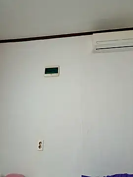 hello098712 online show from 11/05/25, 09:23