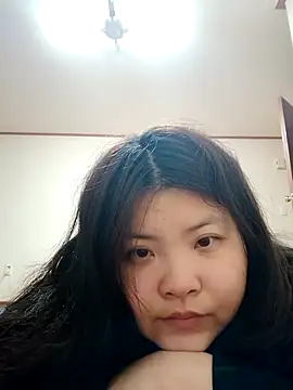 Snapshot of hello098712 chatting on 03/13/25, 09:37 hello098712 online show from 03/13/25, 09:37