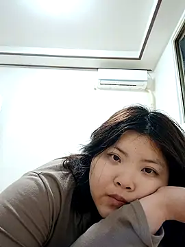 Snapshot of hello098712 chatting on 03/07/25, 11:51 hello098712 online show from 03/07/25, 11:51