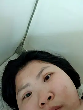 hello098712 online show from 03/03/26, 09:16