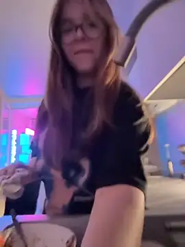 CutiePie3 online show from 09/14/25, 05:24