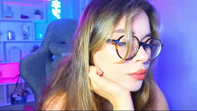 CutiePie3 online show from 10/05/25, 05:25