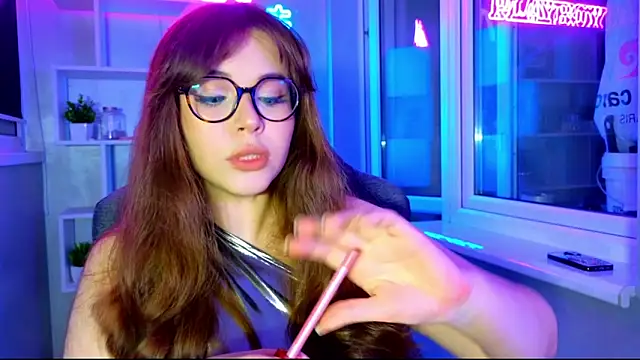 CutiePie3 online show from 12/16/25, 10:58