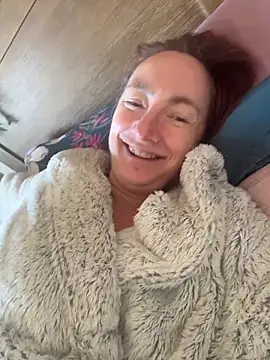 LouiseTswing online show from 03/26/26, 07:50