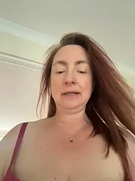 LouiseTswing online show from 06/04/26, 02:44