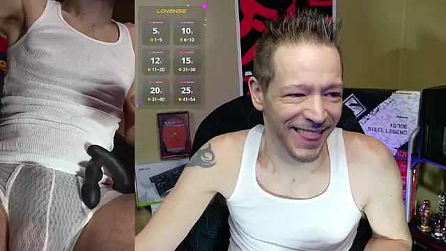 Snapshot of MasterForgedRayy chatting on 02/21/25, 02:28 MasterForgedRayy online show from 02/21/25, 02:28